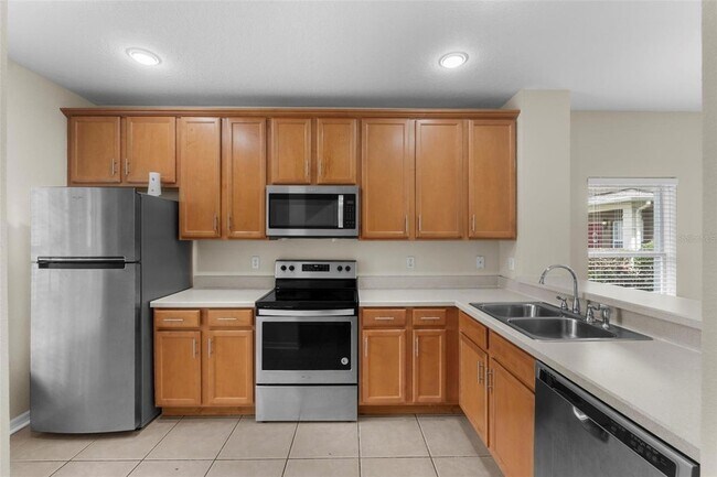 Building Photo - 10325 Manderley Way