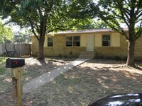 Building Photo - 301 Windmere Cir