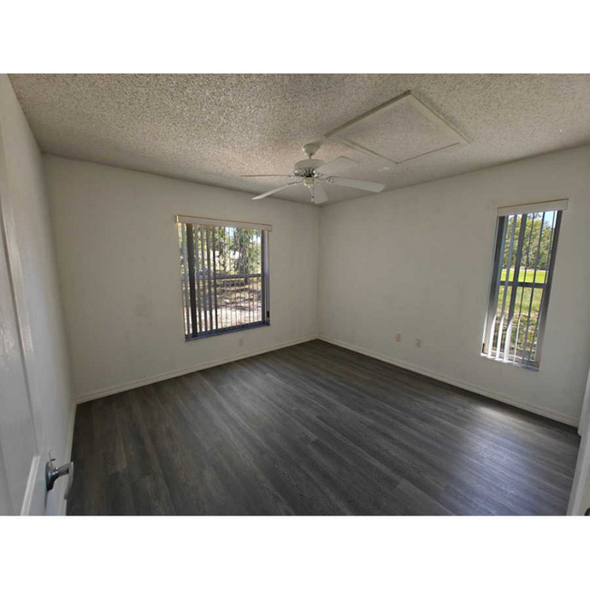 Building Photo - 2829 Landover Blvd