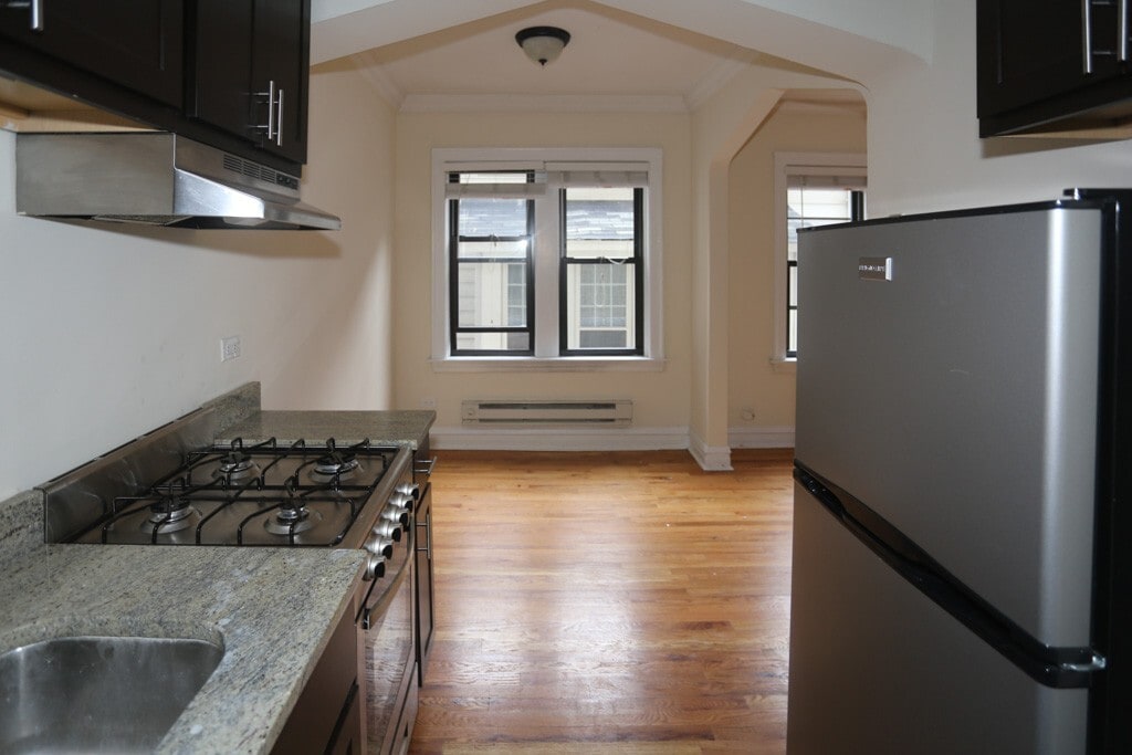 Building Photo - 4725 N Hermitage