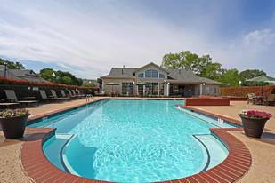 Building Photo - Lodge At Merrilltown Apartments