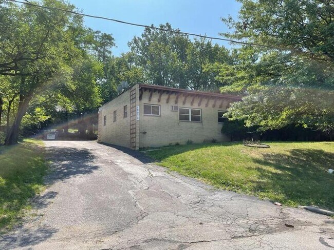Building Photo - 19970 Euclid Ave