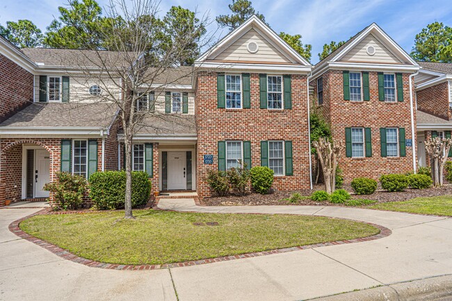 Primary Photo - 1733 Woodbrooke Dr