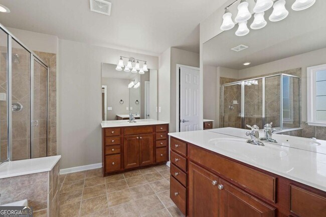 Building Photo - 2117 Wylmoor Way