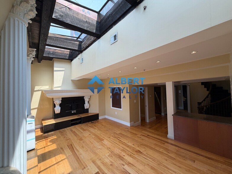 Living Area - 109 Beacon St