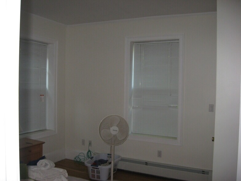 Building Photo - 88 Pleasant St