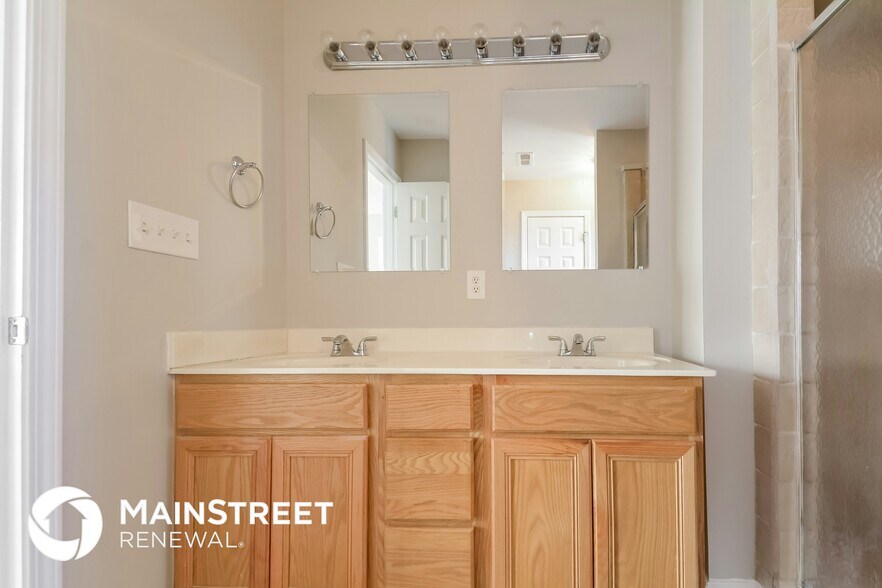 Building Photo - 1989 Ferbow St