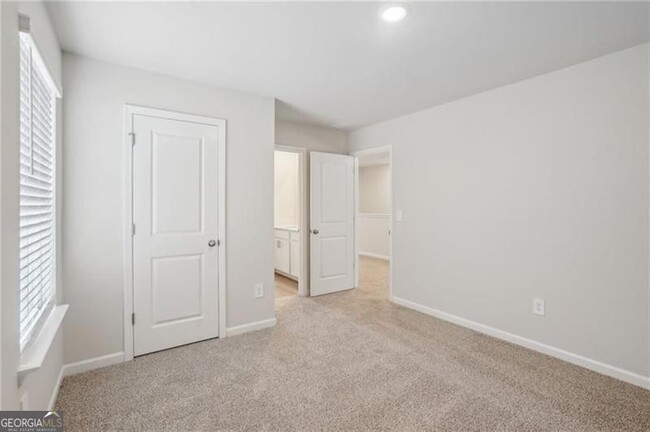 Building Photo - 1220 Firefly Fld Trce