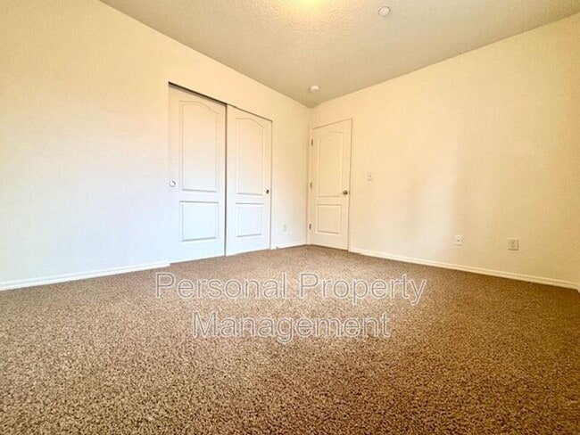 Building Photo - 3371 NW 47th Dr