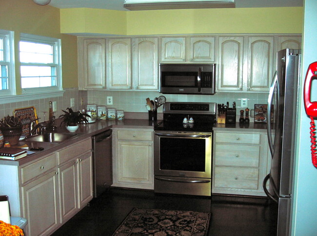 Building Photo - 7941 River Rock Way