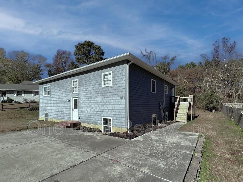 Building Photo - 115 Winston Dr