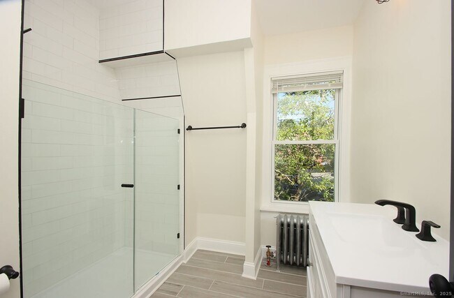 Building Photo - 62 Whitney St