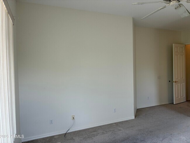 Building Photo - 33110 N 72nd Pl