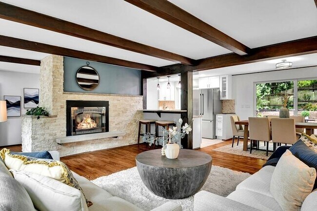 Building Photo - Connection, Comfort, and Calm All in the H...