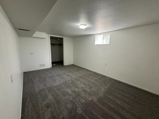 Building Photo - 4 Sharps Ct