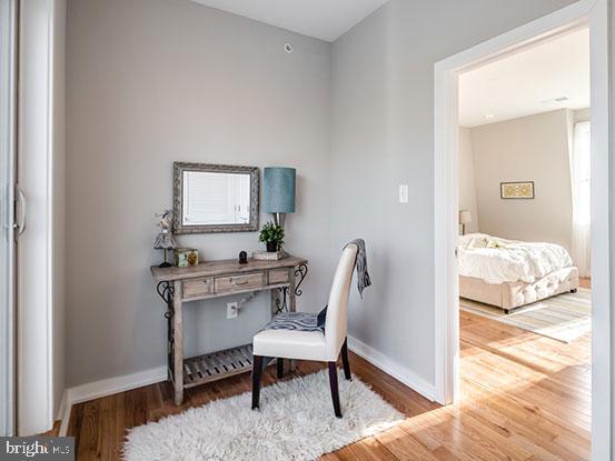 Building Photo - 4427 Mitchell St