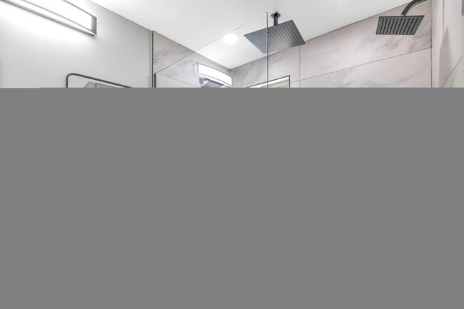 Building Photo - 7509 N Vía Del Elemental