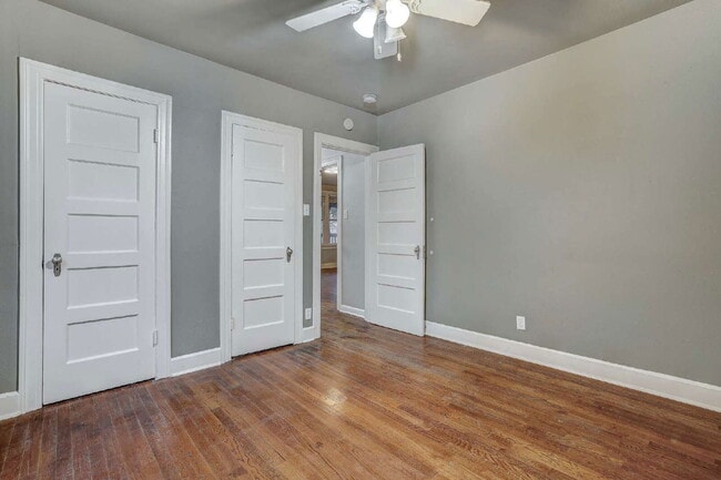 Building Photo - 1309 E 13th St