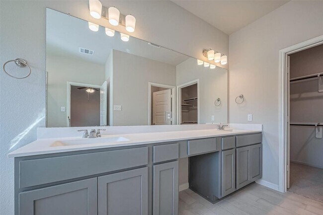 Building Photo - 22807 Ephesus Ave