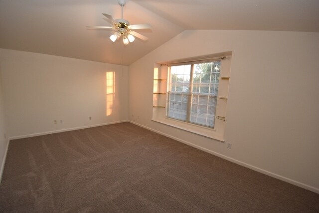Building Photo - 699 Sands Way