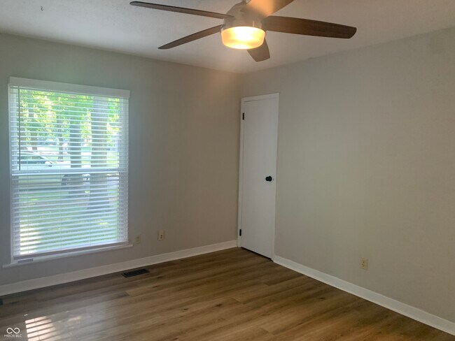 Building Photo - 333 Beechwood Ct
