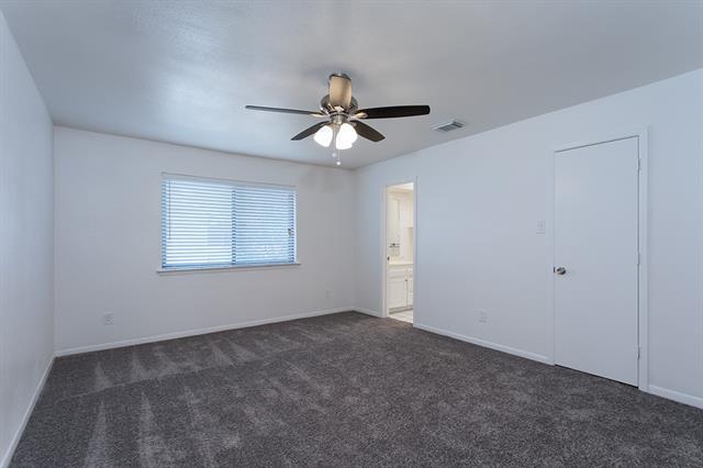 Building Photo - 7450 Holly Hill Dr