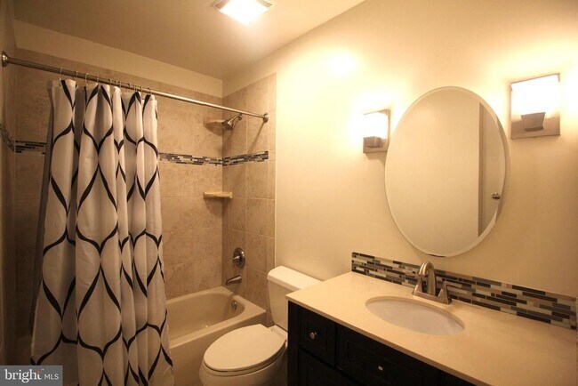 Building Photo - 5322 Ravens Crest Dr