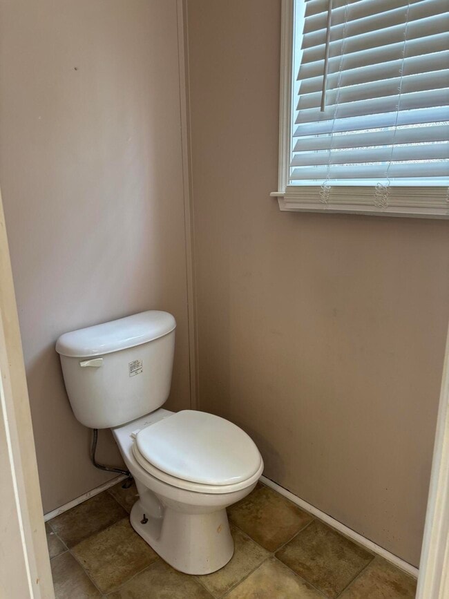 Building Photo - 6115 Dinkins Mill Rd