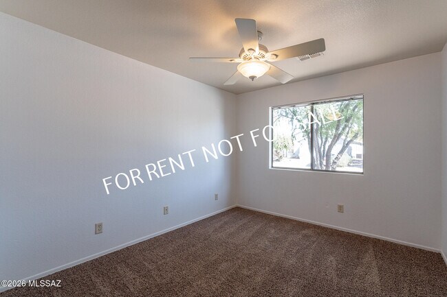 Building Photo - 2439 W Rousseau St