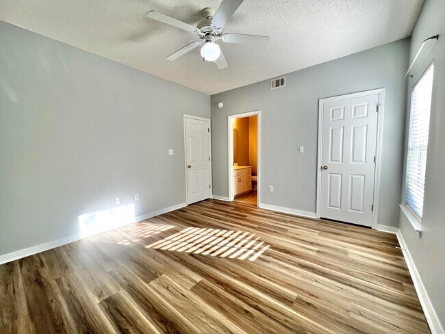 Building Photo - 1501 Partin Dr N