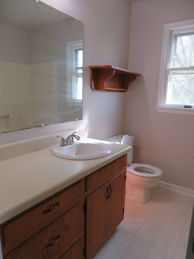 Building Photo - Sutherland