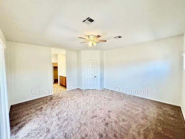 Building Photo - 74091 Daisy Ln