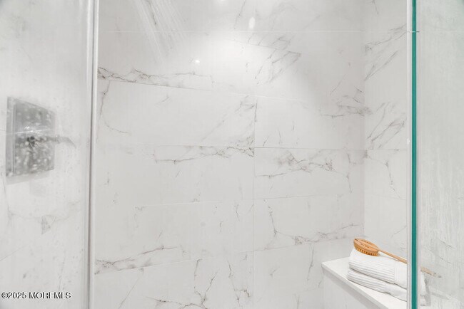 Building Photo - 985 Ocean Ave