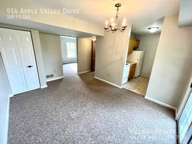 Building Photo - 914 Apple Valley Dr