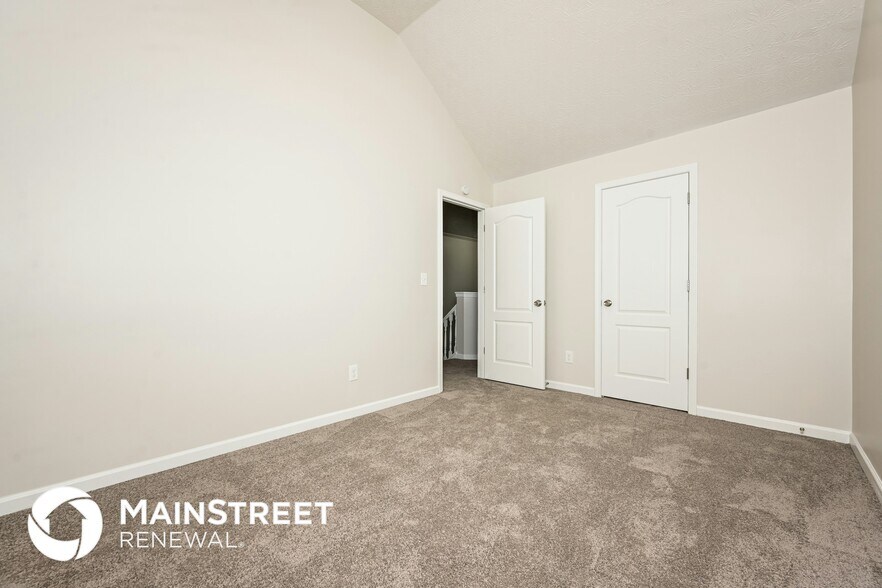 Building Photo - 4392 Chester Ln