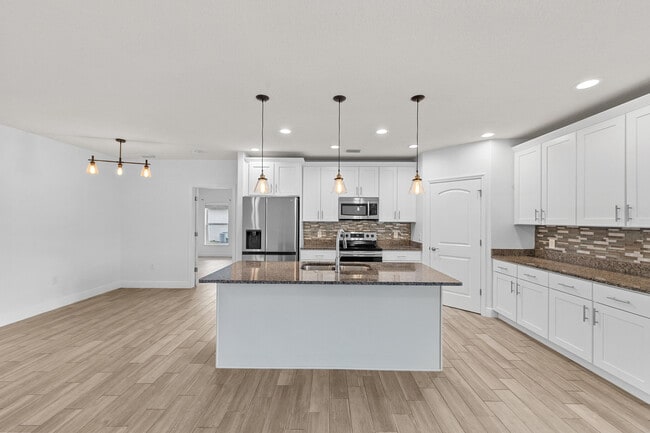 Building Photo - 531 Topeka Rd SW