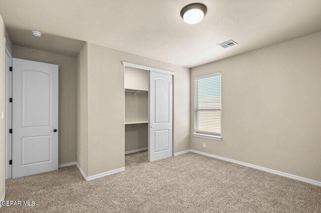 Building Photo - 6148 Oleaster Dr