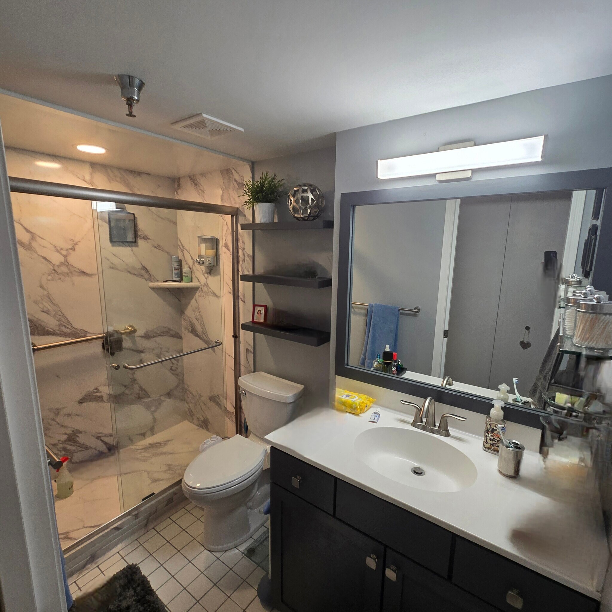 Bathroom - 401 S 1st St