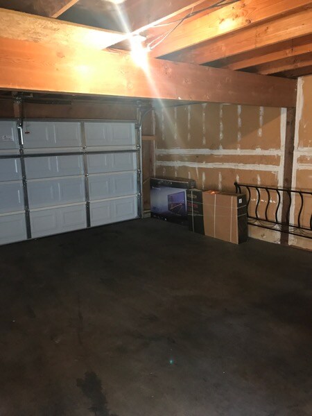 Building Photo - Charming 3BR/2BA Condo near Cherry Creek R...
