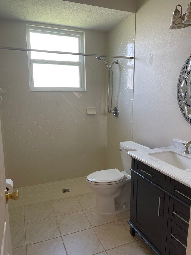 Building Photo - 2038 Cascades Cove Dr