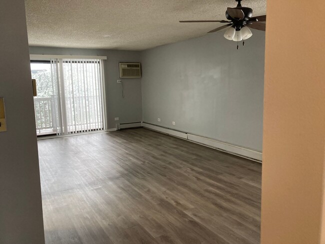 Building Photo - Two Bedroom Aurora Condo in District 204