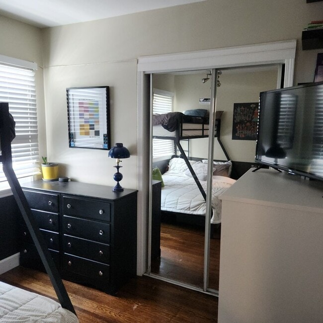 Building Photo - Northpark 3bed 1 bath house, Upgraded in  ...
