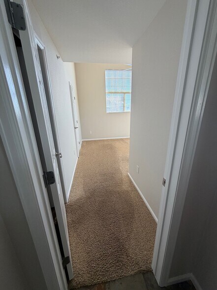 Building Photo - 1495 Blue Sky Way