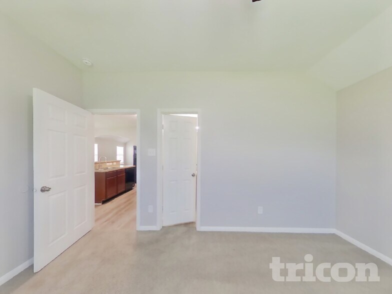 Building Photo - 21455 Wilona Way