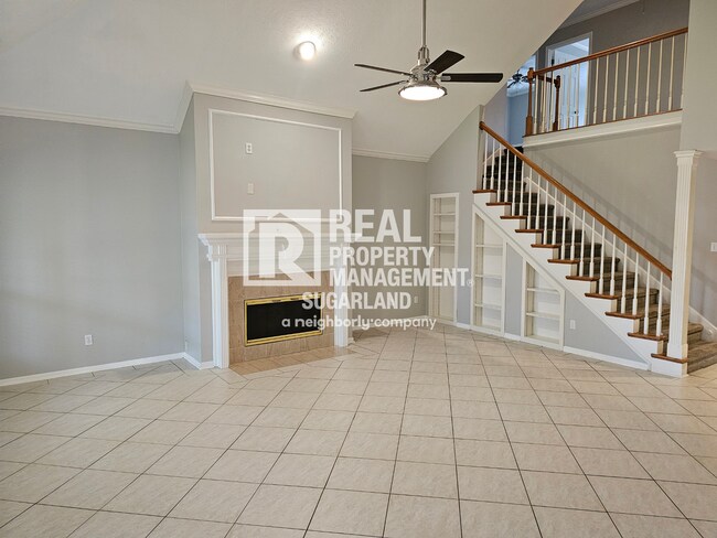 Building Photo - Elegant Living & Modern Comfort in Lexington Creek