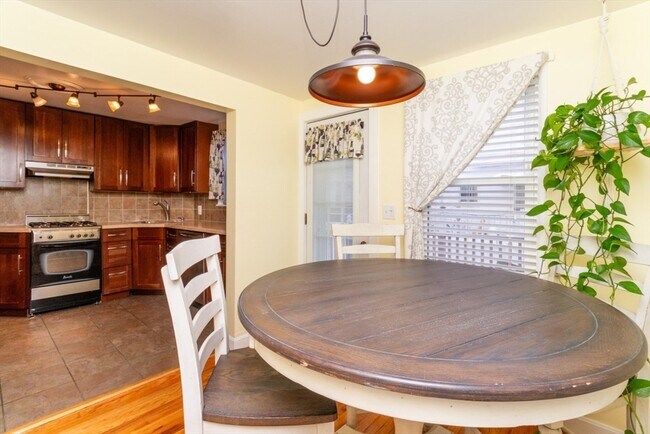 Building Photo - 1 Bay State Rd