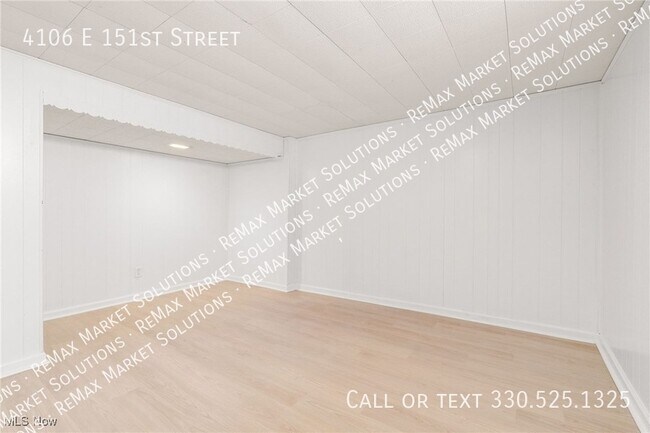 Building Photo - 4106 E 151st St