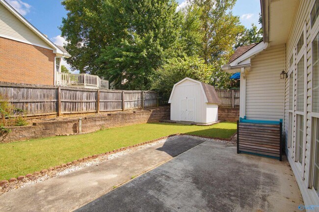 Building Photo - 209 Bridgeway Cir