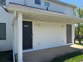 Building Photo - 1874 Bright View Dr