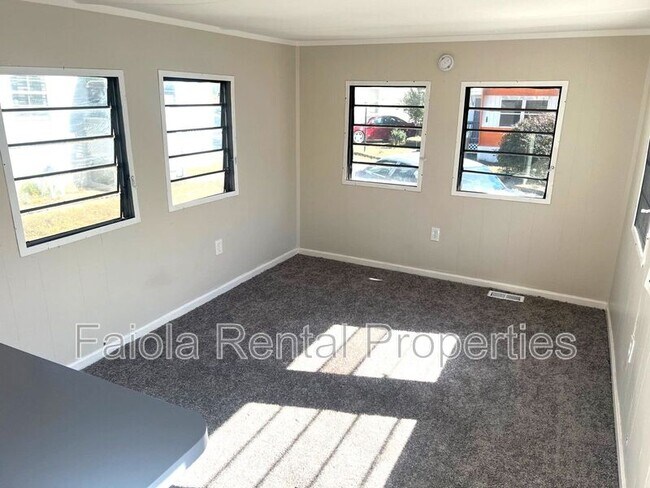 Building Photo - 35 Rita Faiola Ln